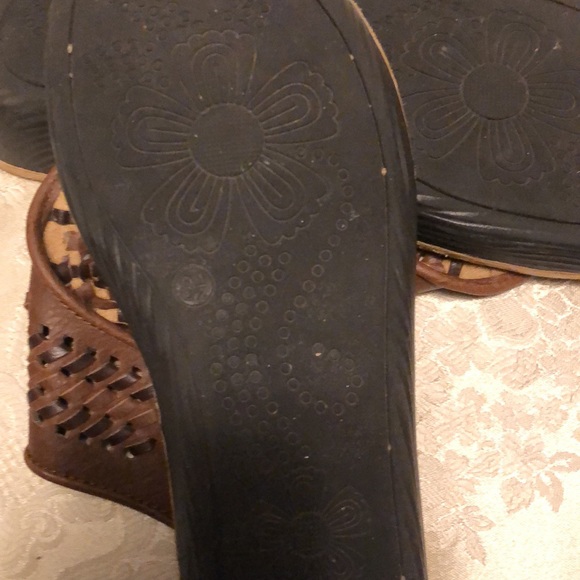 Cliffs by WHITE MOUNTAIN Leather Sandals - Size 8.5 - #207 - Picture 9 of 14